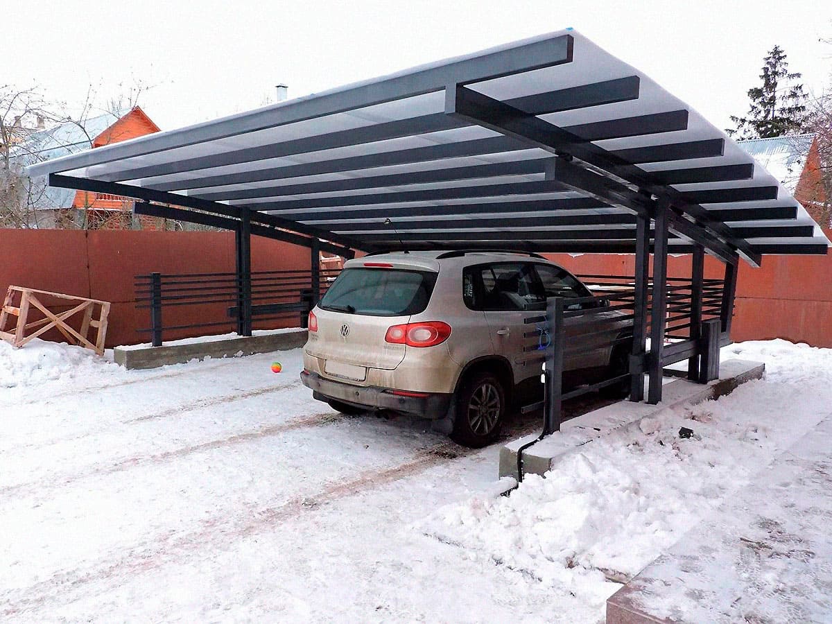 Односкатный навес из профильной трубы для 2 автомобилей 3х7х2 м